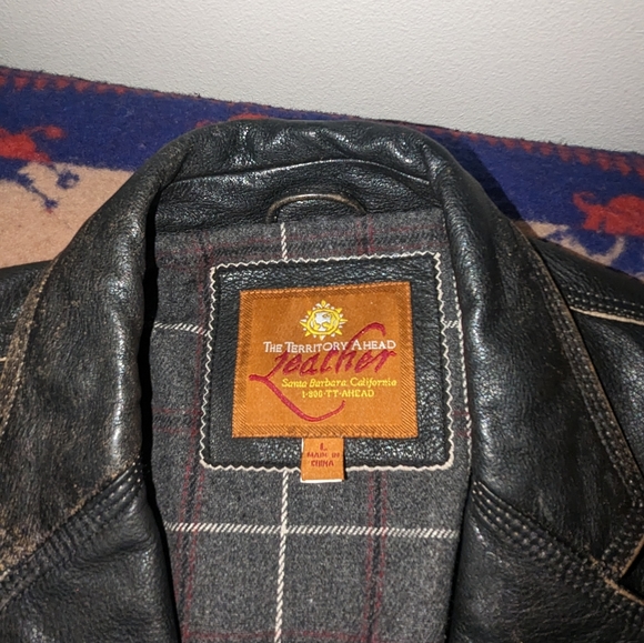 Leather Jacket - Picture 3 of 5